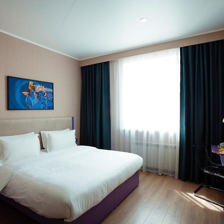 City Hotel Çimkent Dış mekan fotoğraf