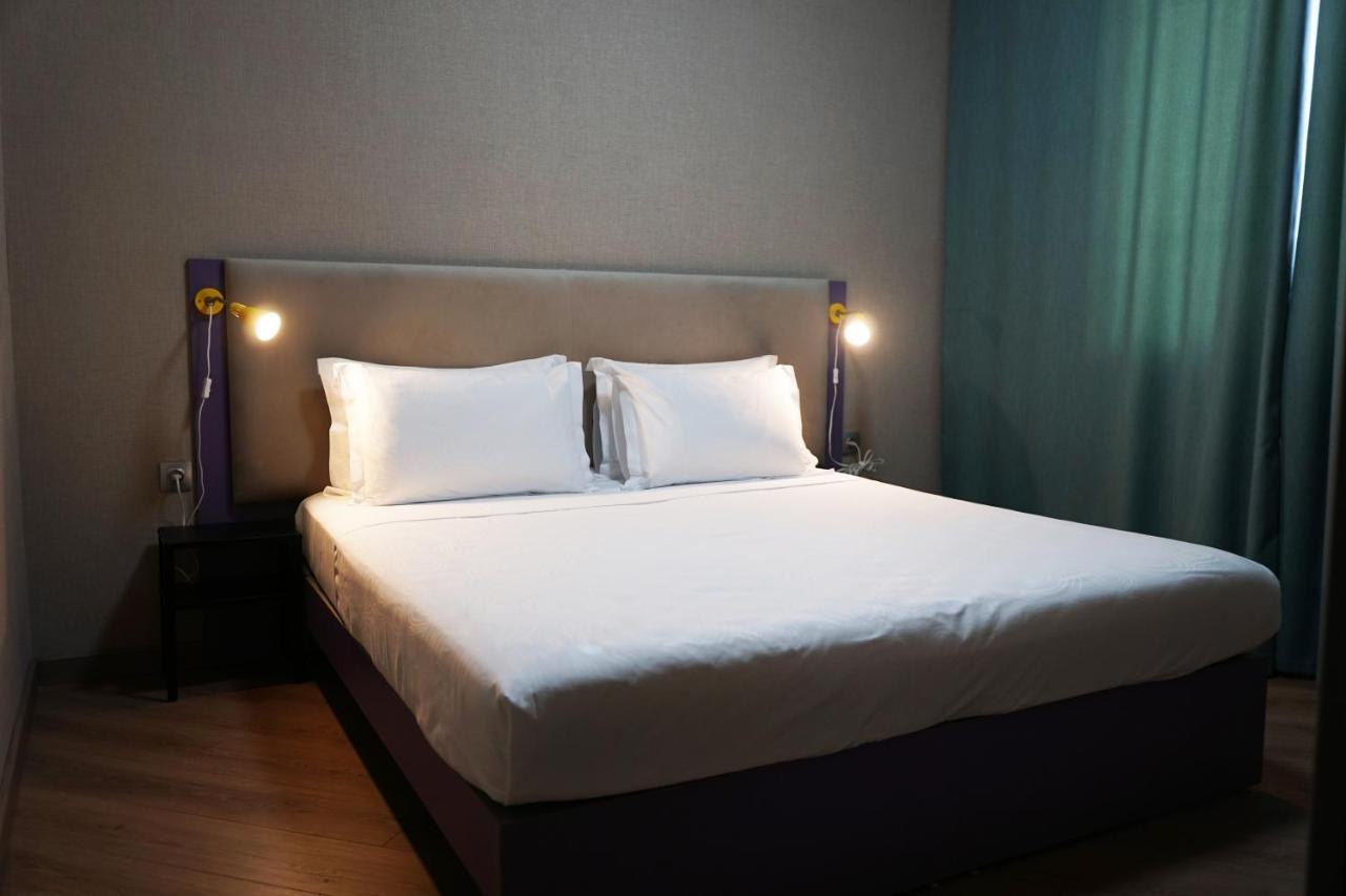 City Hotel Çimkent Dış mekan fotoğraf