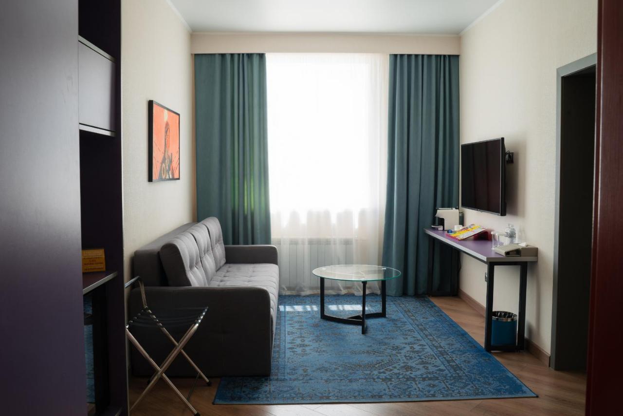 City Hotel Çimkent Dış mekan fotoğraf