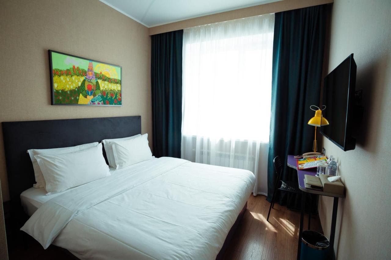 City Hotel Çimkent Dış mekan fotoğraf