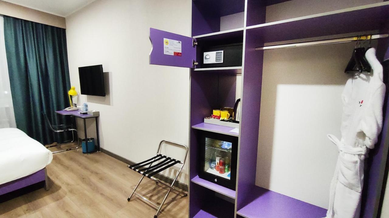 City Hotel Çimkent Dış mekan fotoğraf
