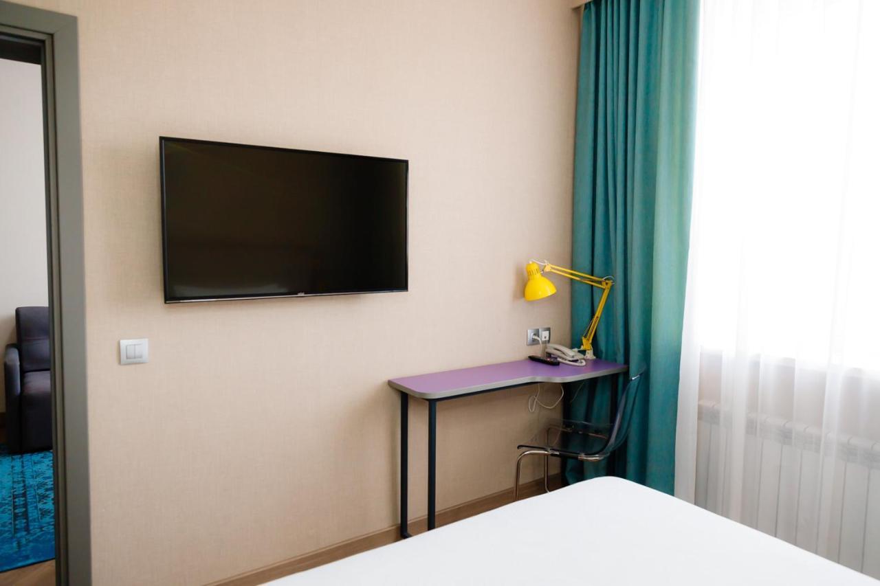 City Hotel Çimkent Dış mekan fotoğraf